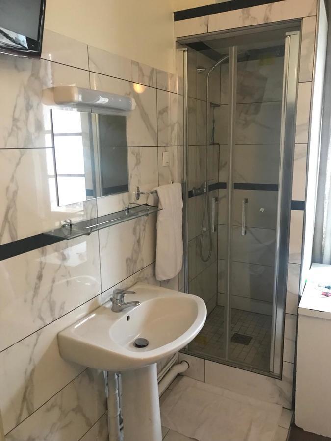 Hotel Des Fontaines Párizs Kültér fotó